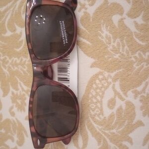 NWT Ultra Violet Protection Wayfarer Style Tortoise Shell Sunglasses.